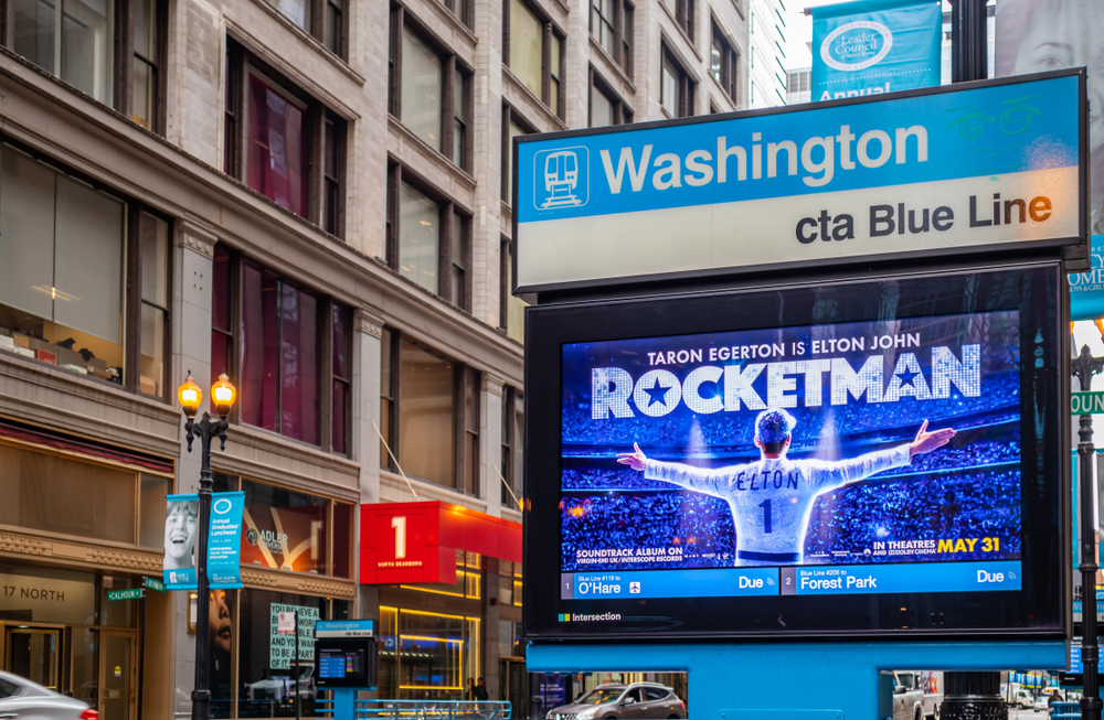 What Is a DOOH Network and What is the Difference with a Digital Signage?