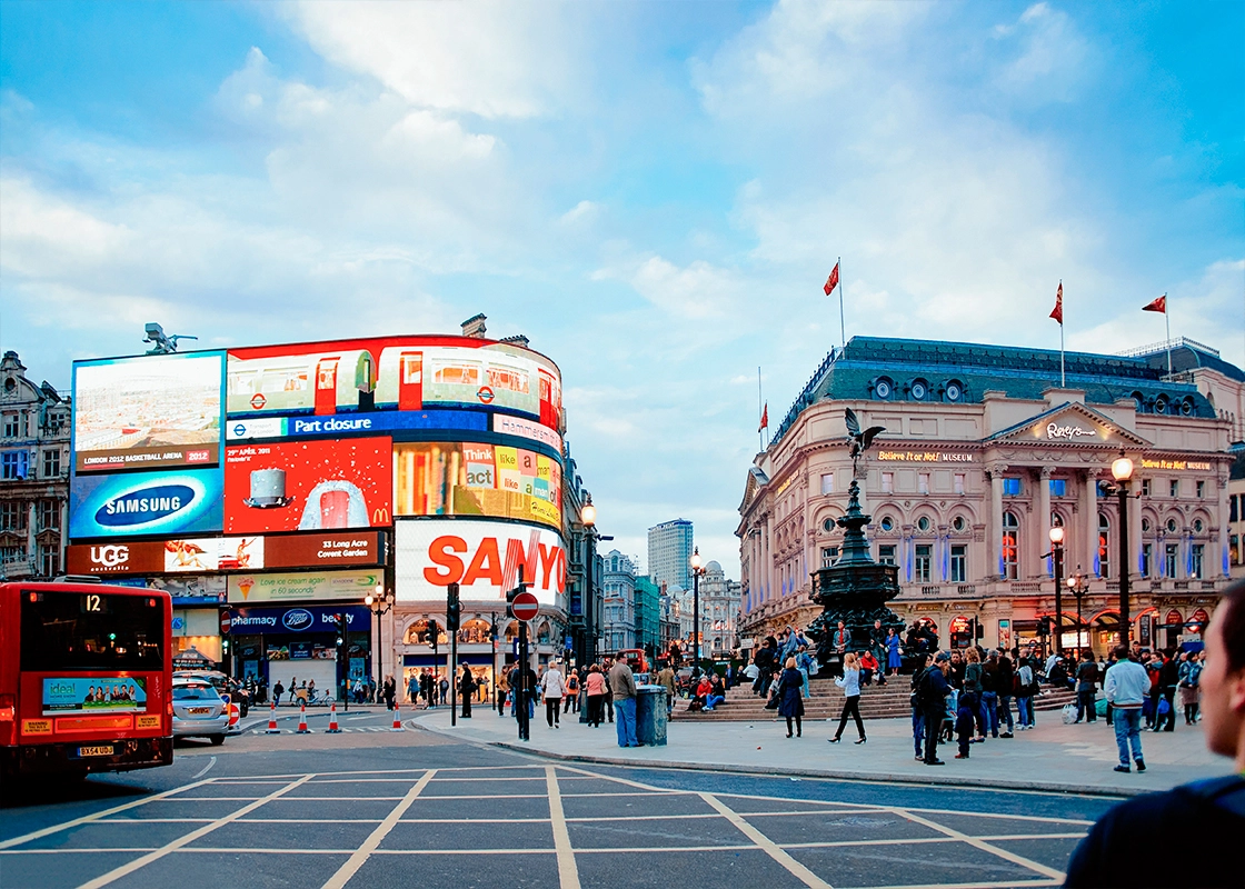 DOOH Advertising: 3 Keys to Achieve a Successful Campaign